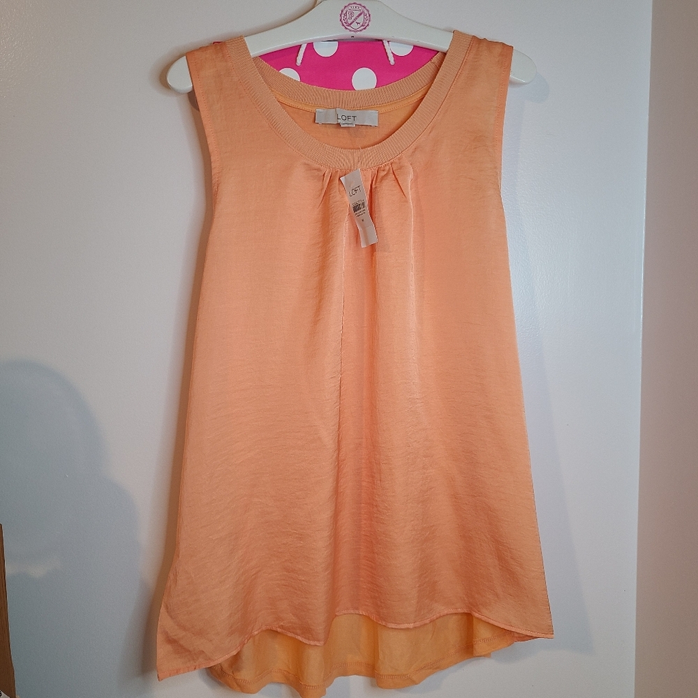 LOFT Peach Satin Front Sleeveless Top Size M - NWT - Picture 4 of 6